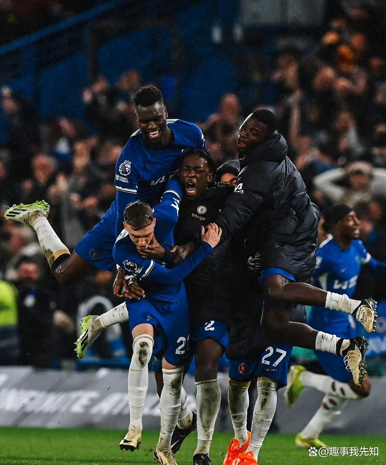 关于曼联训练开放日,加时末段主帅复盘引欢呼,法国杯在即,轮换策略成焦点的信息 关于曼联训练开放日,加时末段主帅复盘引欢呼,法国杯在即,轮换策略成焦点的信息